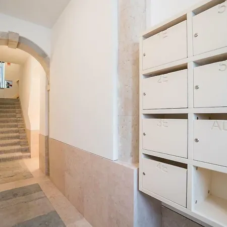 Διαμέρισμα Spacious & Bright In Cais Sodre *