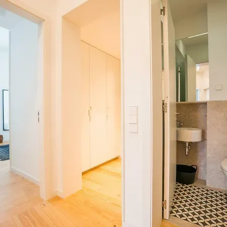 아파트 Spacious & Bright In Cais Sodre